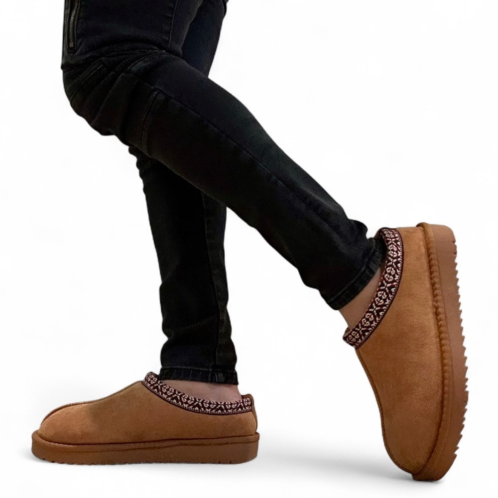 WOMEN’S WARM SLIPPERS (SIM-M)